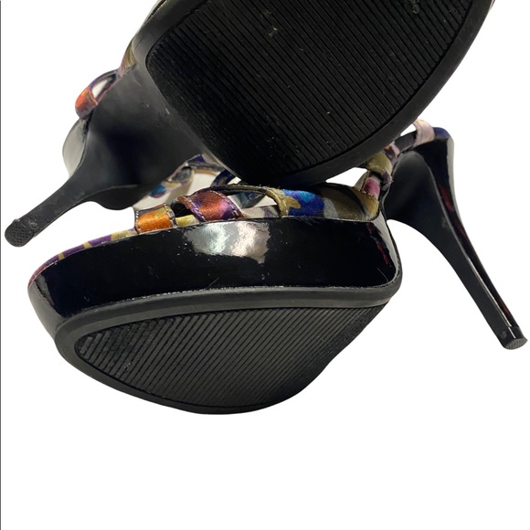 Olsenboye Strappy satin heels - Picture 5 of 5